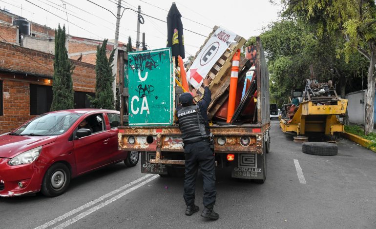 Alcaldía BJ retira una tonelada de enseres y libera vía pública