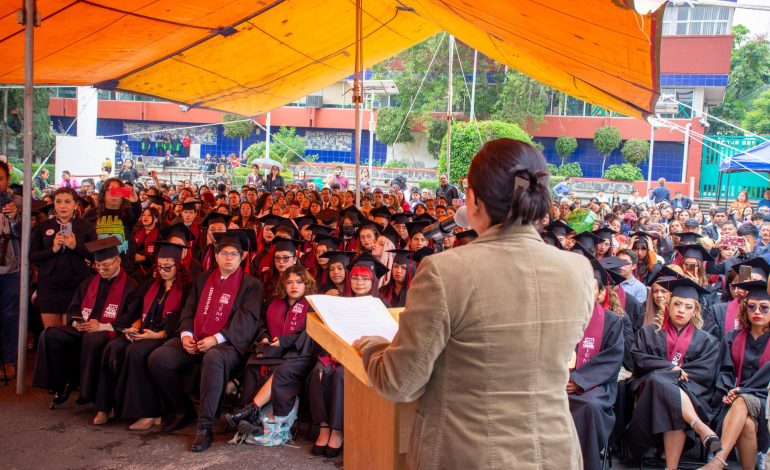 Lanza Iztapalapa programa para mantenimiento de 75 escuelas