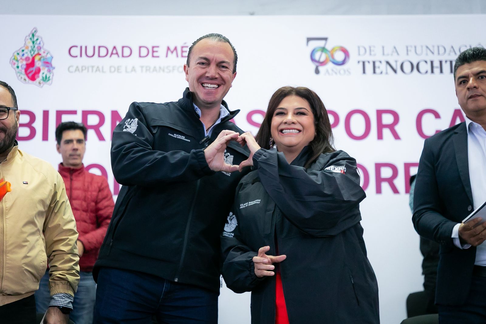 Ciudadanos demandan agua, alumbrado y seguridad a Brugada y Orvañanos en Cuajimalpa