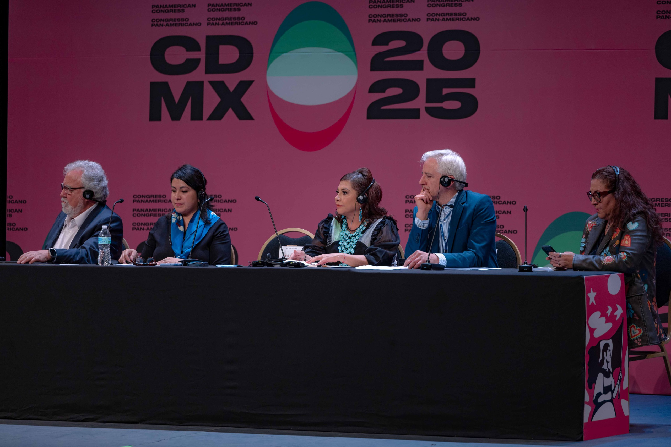 La CDMX es símbolo internacional de política social: Brugada