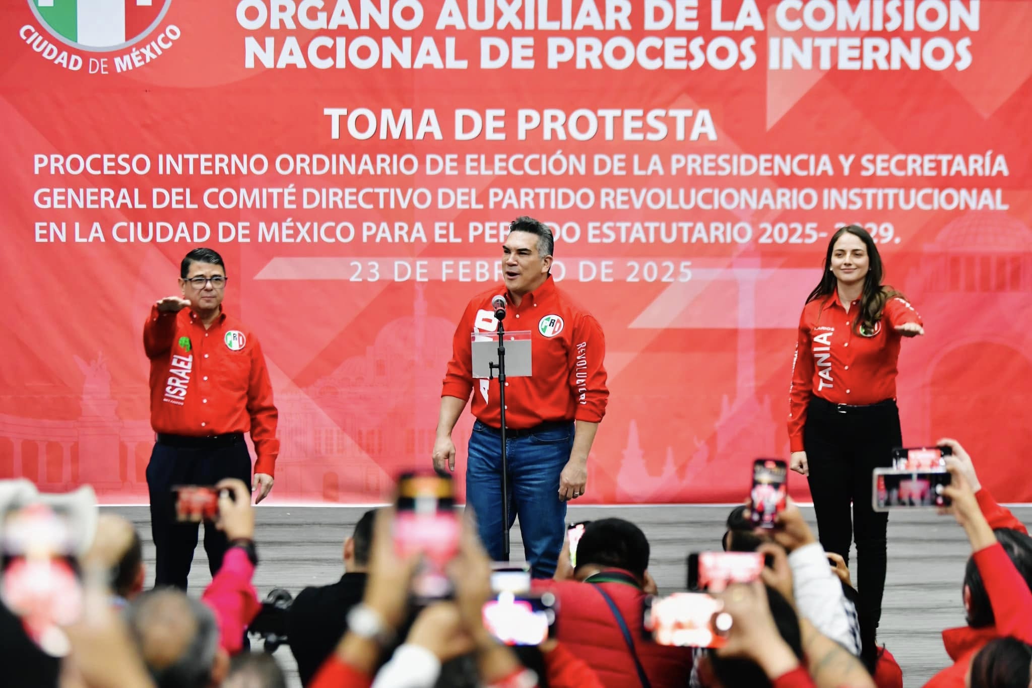 Confirma gobierno pleito entre priístas
