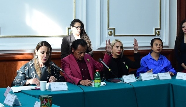 Aprueban celebración de consulta para Sistema Público de Cuidados en CDMX