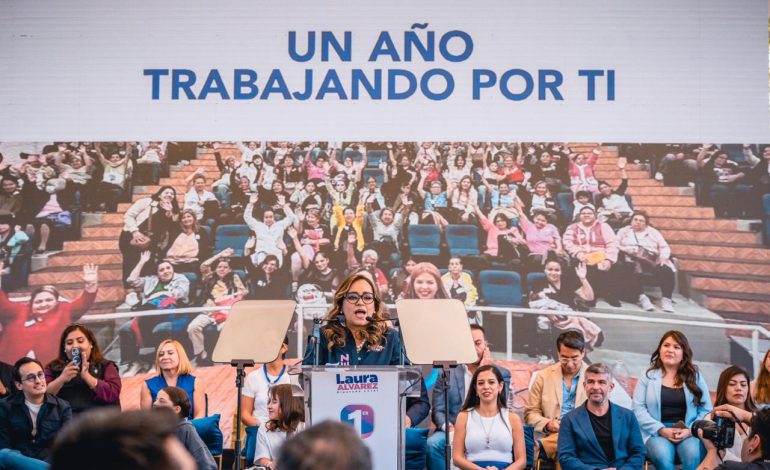 Laura Álvarez presenta primer año de compromisos cumplidos
