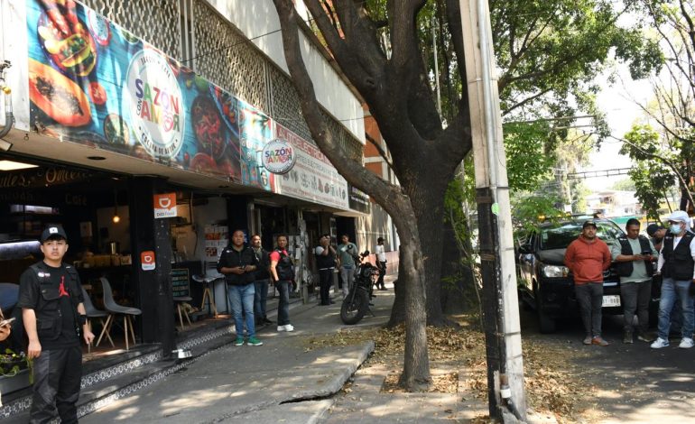 Comercios establecidos deben respetar libre tránsito ciudadano: Luis Mendoza