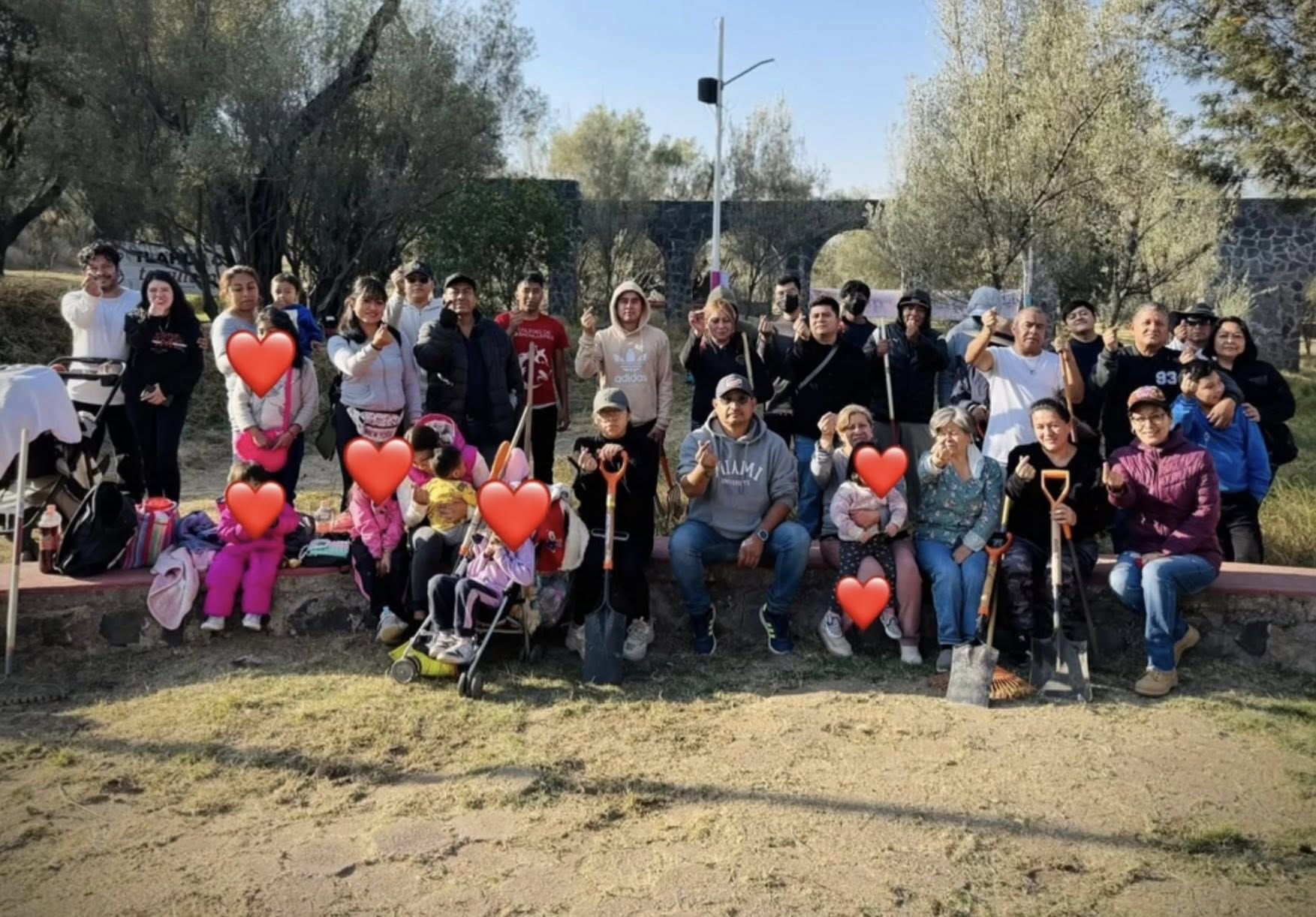 Comunidad en Tláhuac enchula Parque de los Olivos