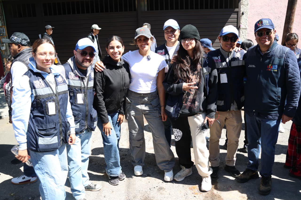 Ale Rojo encabeza jornada de limpia en Colonia Obrera