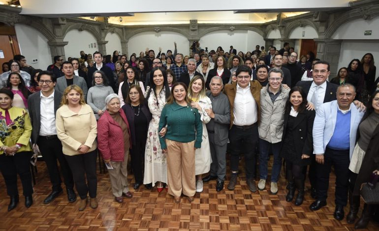 No hay iniciativa pequeña, el alegato en el Congreso