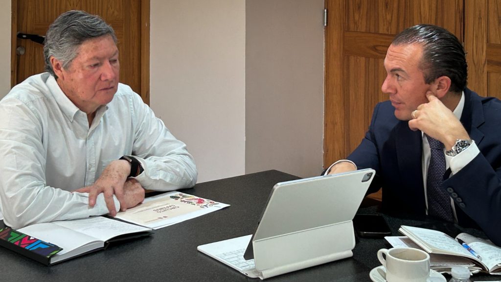 Semovi y Alcaldía Cuajimalpa impulsan transporte interno en Santa Fe. FOTO: Especial