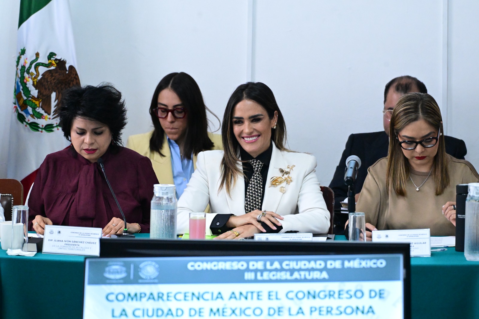 Alessandra y Morena… ‘tres Doritos después’