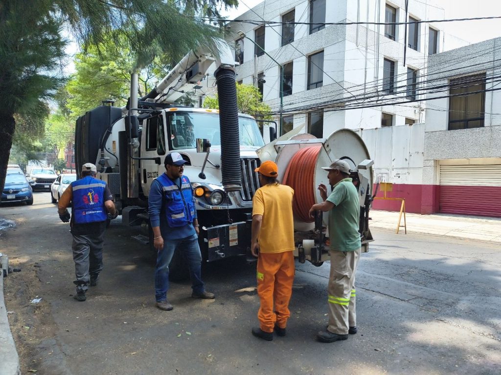 Aplican operación Vactor en la Doctores contra inundaciones