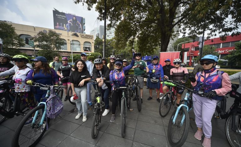 La caravana ciclista de diputados por la seguridad vial